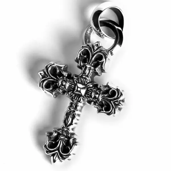 Chrome-Hearts-Filigree-Cross-Charm-Pendant-1